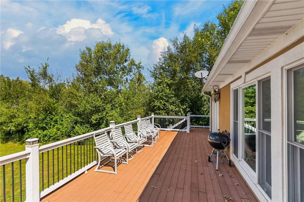 1401 Pinecrest Drive Property Photo 3