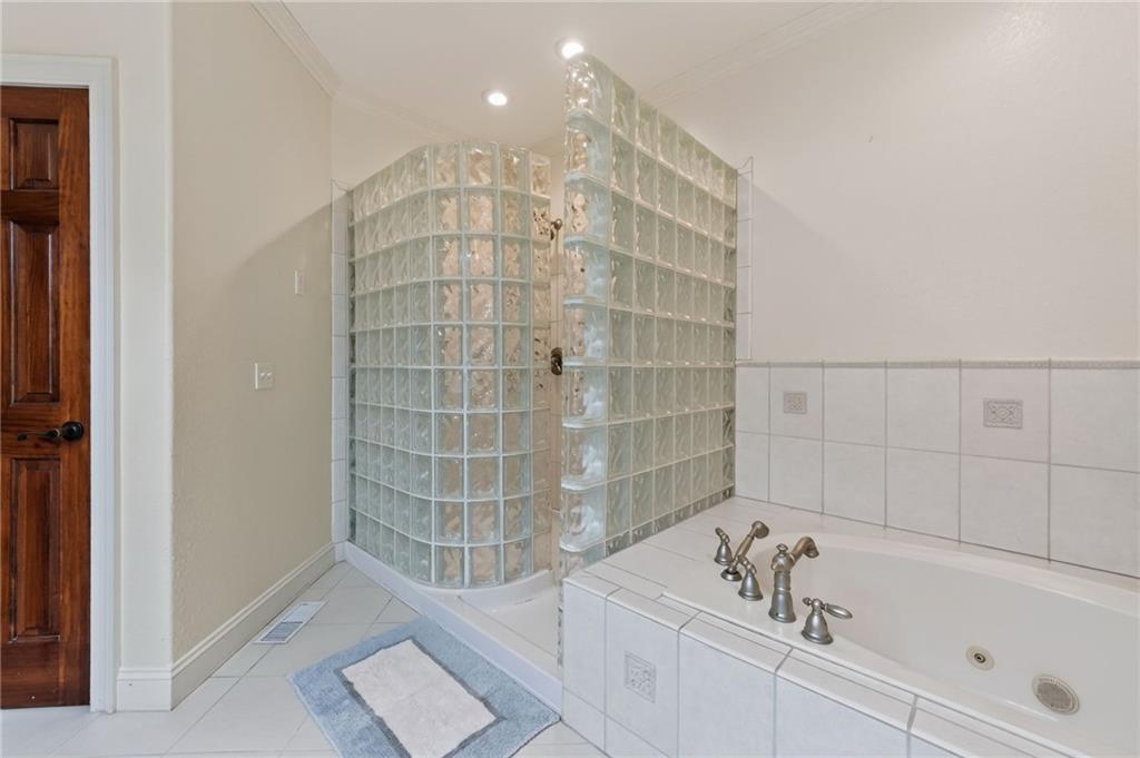 1401 Pinecrest Drive Property Photo 30