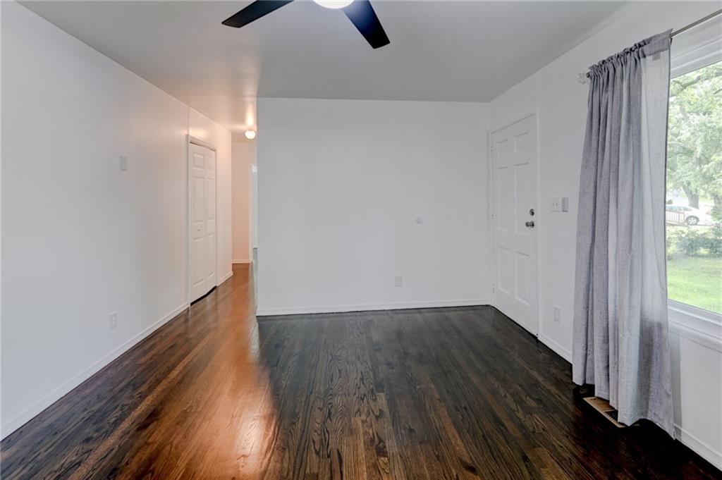 1503 N Hocker Avenue Property Photo 10