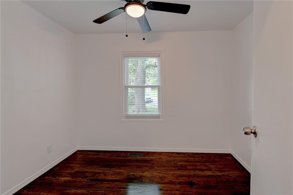 1503 N Hocker Avenue Property Photo 22