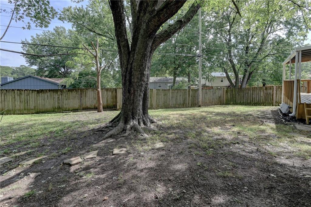 1503 N Hocker Avenue Property Photo 37