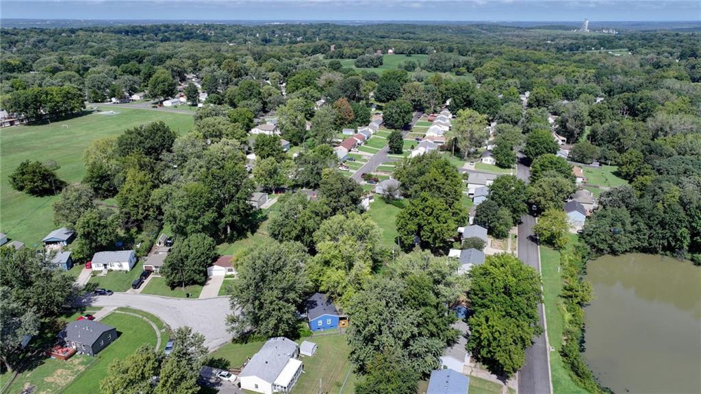 1503 N Hocker Avenue Property Photo 44