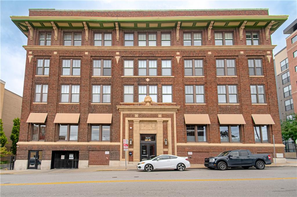 523 Grand #1d Boulevard Property Photo