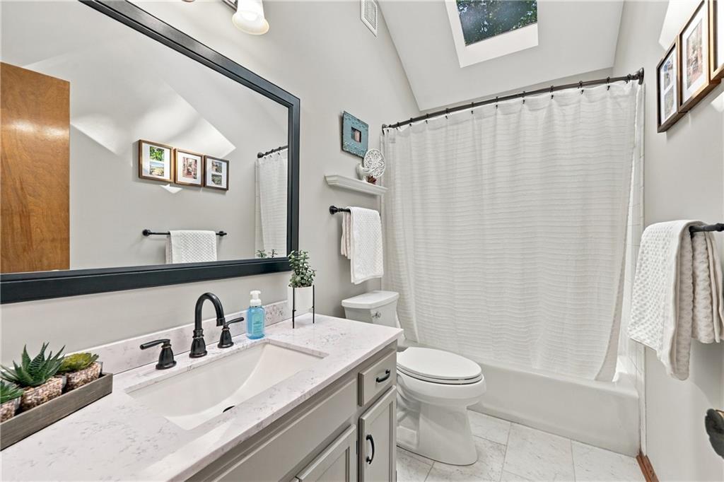 2830 Sweet Briar Drive Property Photo 21