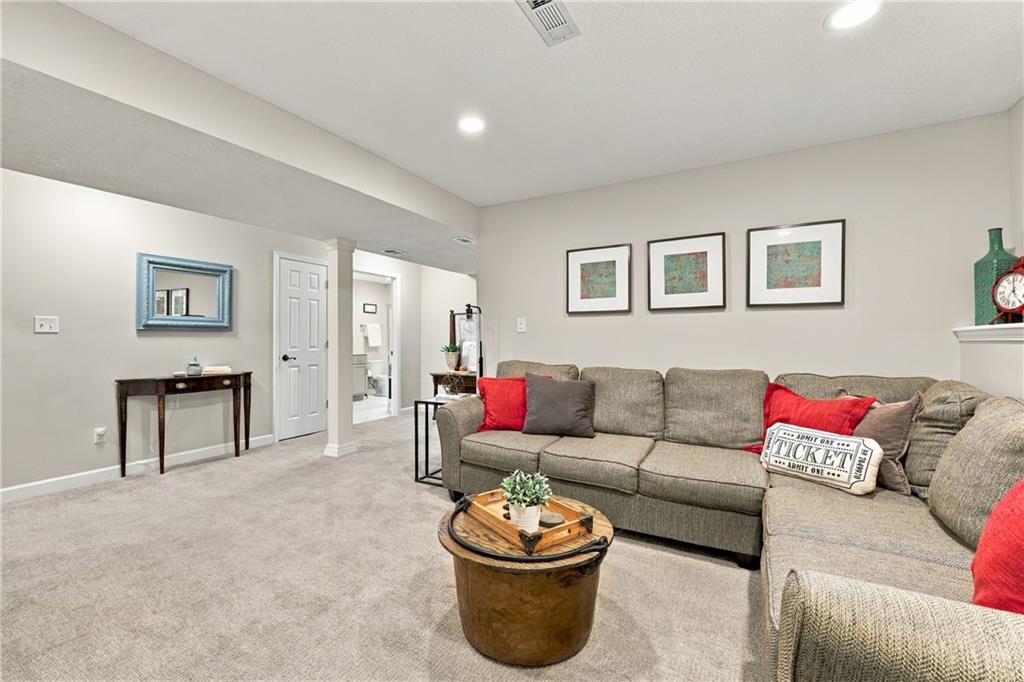 2830 Sweet Briar Drive Property Photo 25