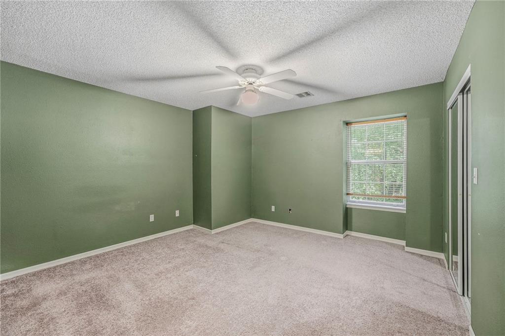 6030 Ne Moonstone Drive Property Photo 17