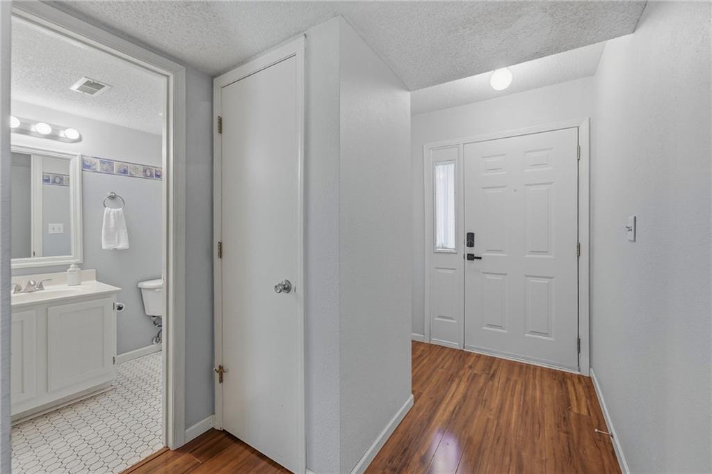 6030 Ne Moonstone Drive Property Photo 29