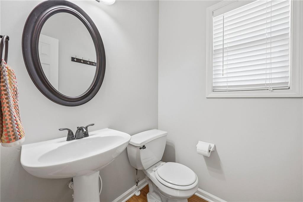 2325 W Piatt Lane Property Photo 19