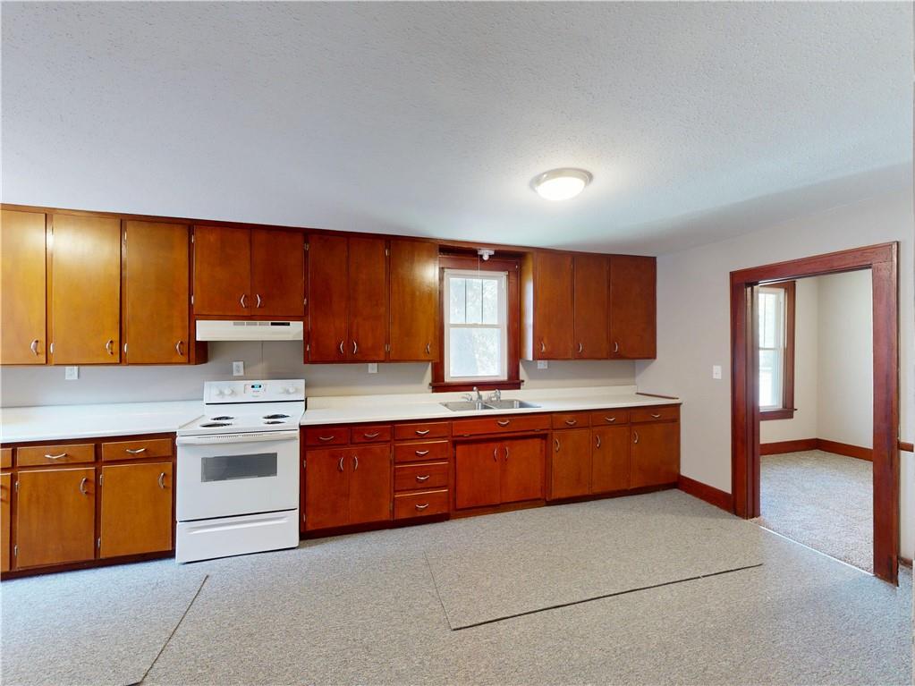 329 W Hunter Street Property Photo 3