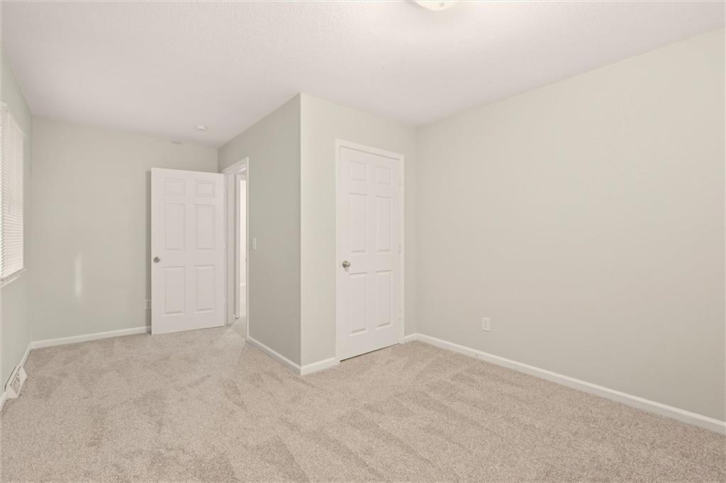 1010-1012 S Osage Street Property Photo 14