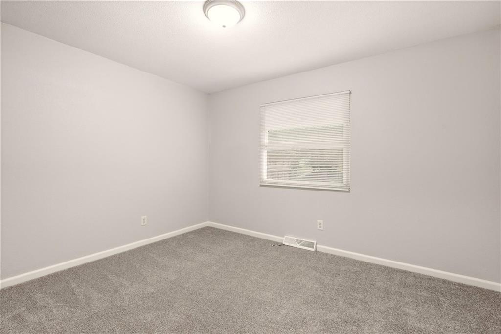 1010-1012 S Osage Street Property Photo 16
