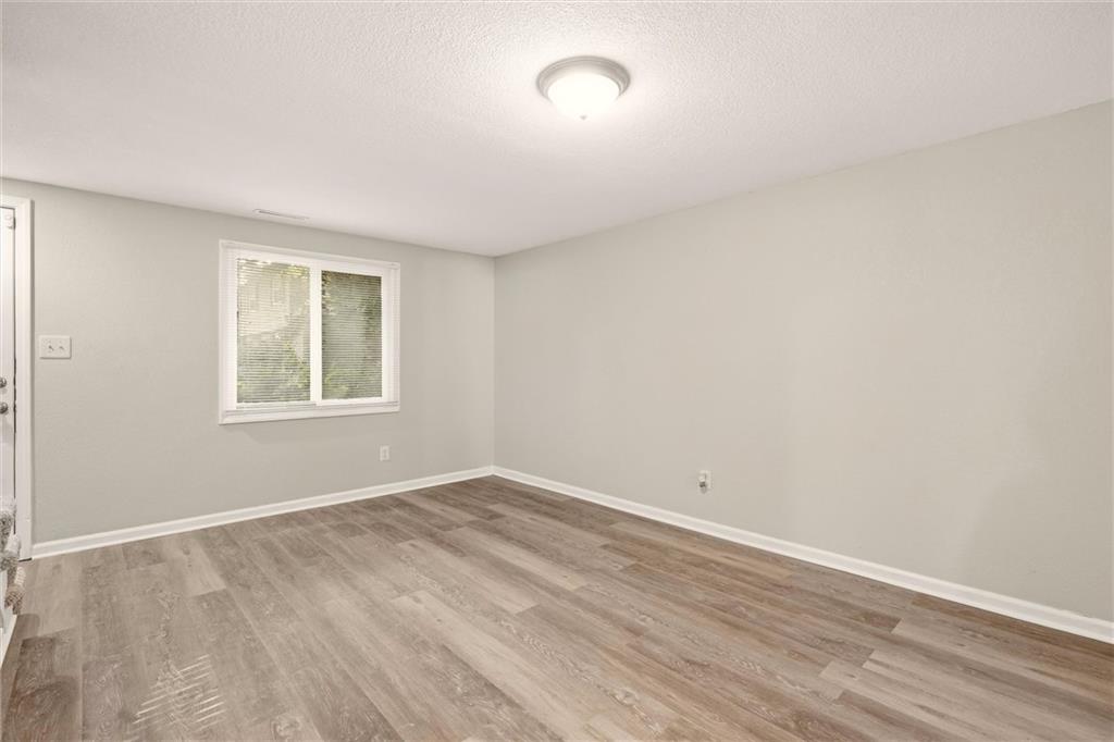 1010-1012 S Osage Street Property Photo 22