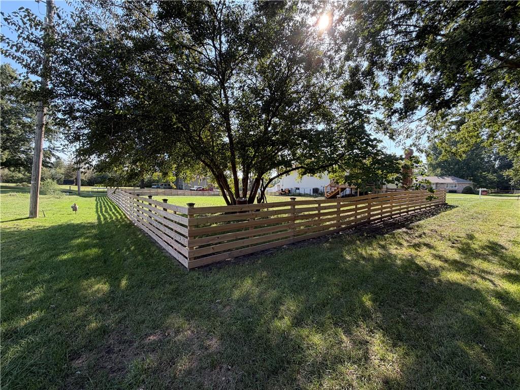 3609 N 154th Terrace Property Photo 30