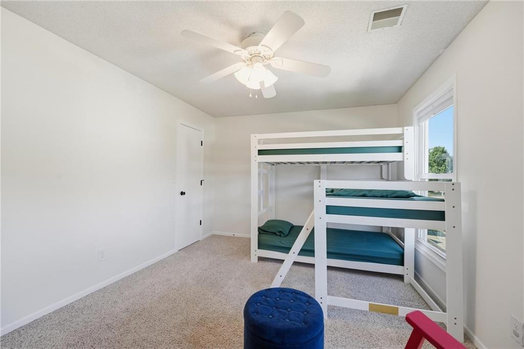 6122 N Coventry Avenue Property Photo 20