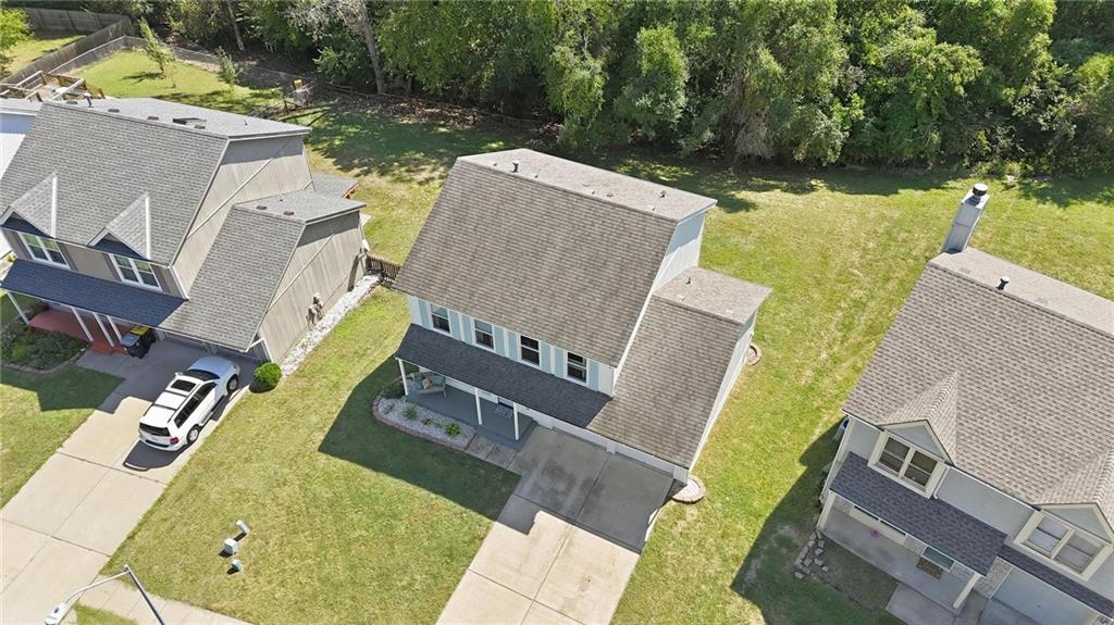 6122 N Coventry Avenue Property Photo 63