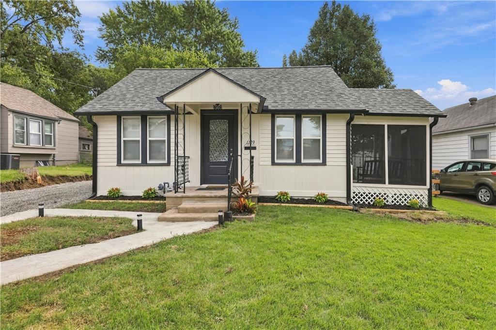 1129 S Dodgion Avenue Property Photo 1