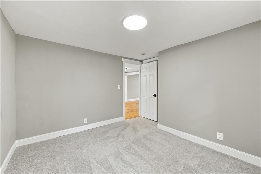 1129 S Dodgion Avenue Property Photo 17