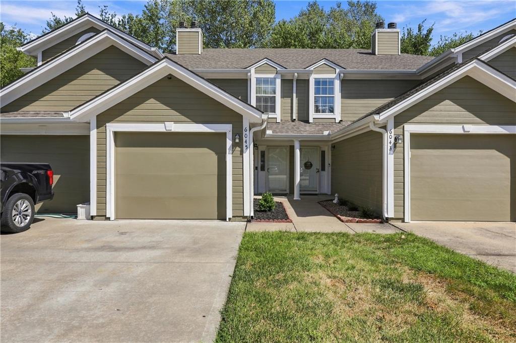 6045 Ne Moonstone Drive Property Photo 1
