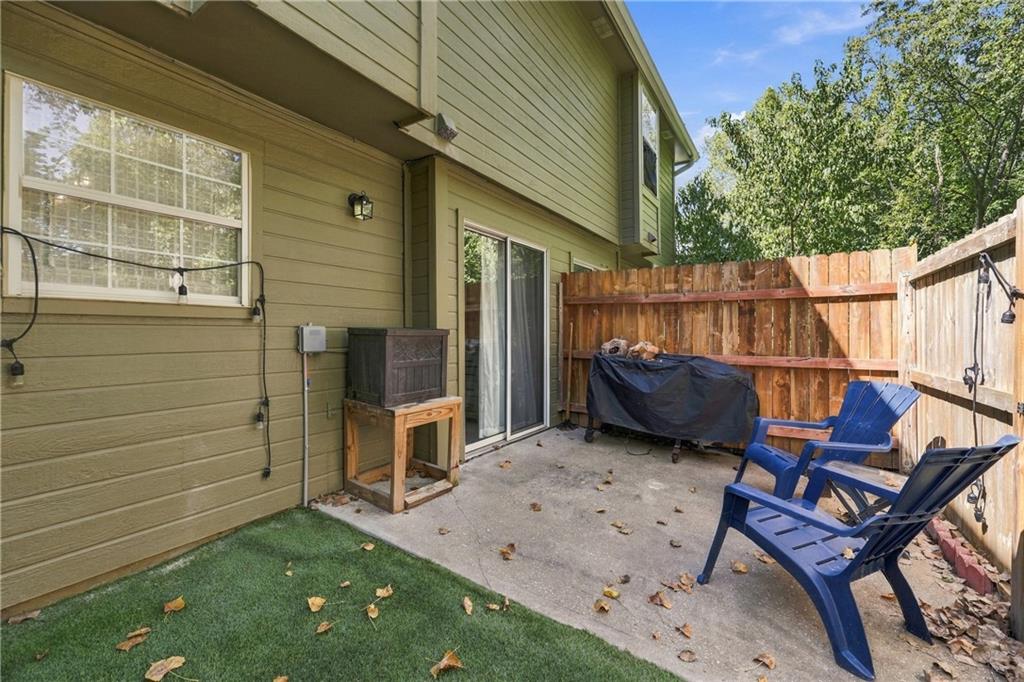 6045 Ne Moonstone Drive Property Photo 18