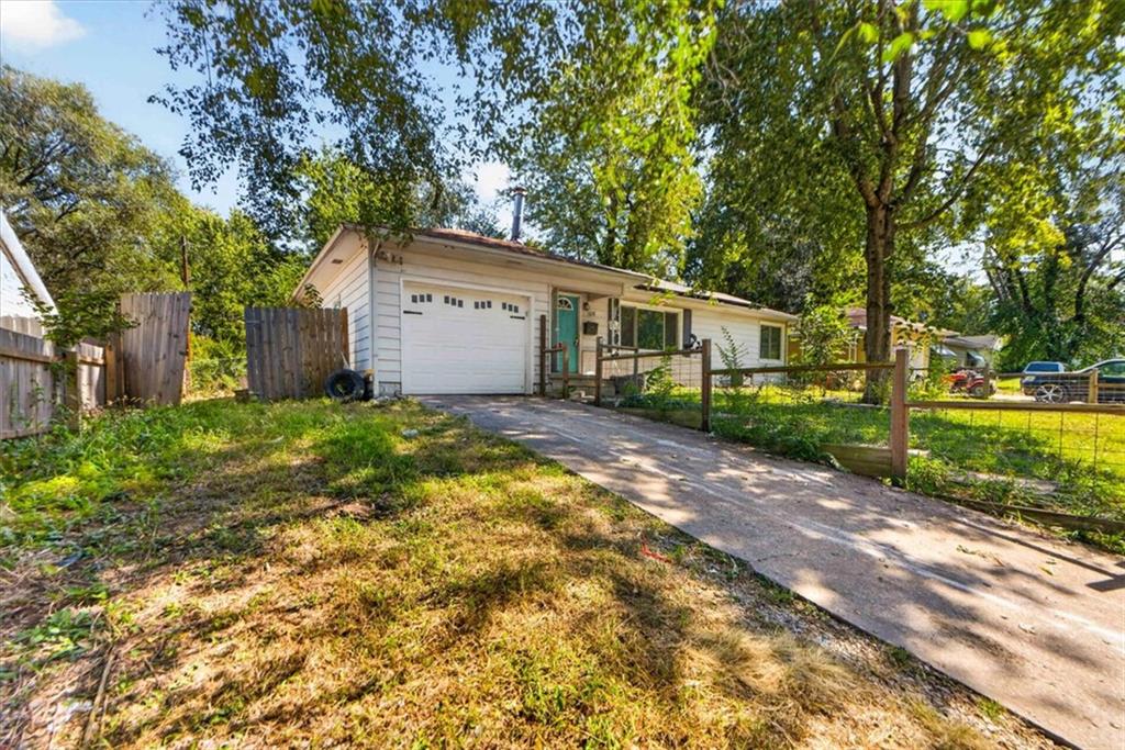 108 N Grant Avenue Property Photo 1