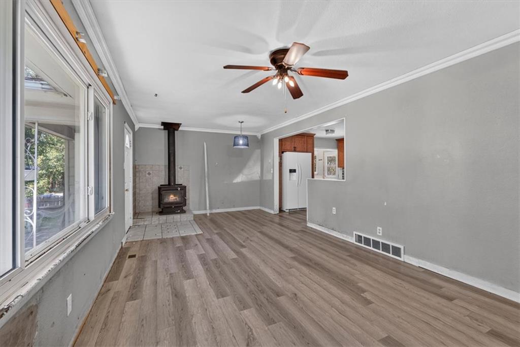 108 N Grant Avenue Property Photo 7