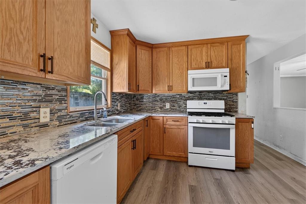 108 N Grant Avenue Property Photo 12