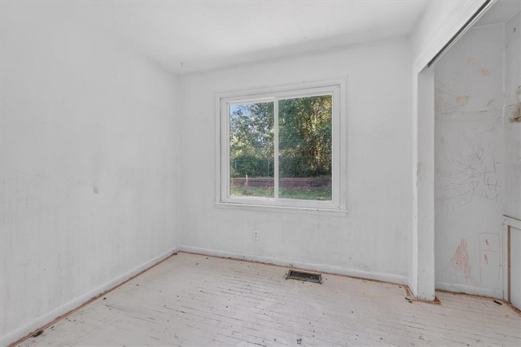 108 N Grant Avenue Property Photo 15