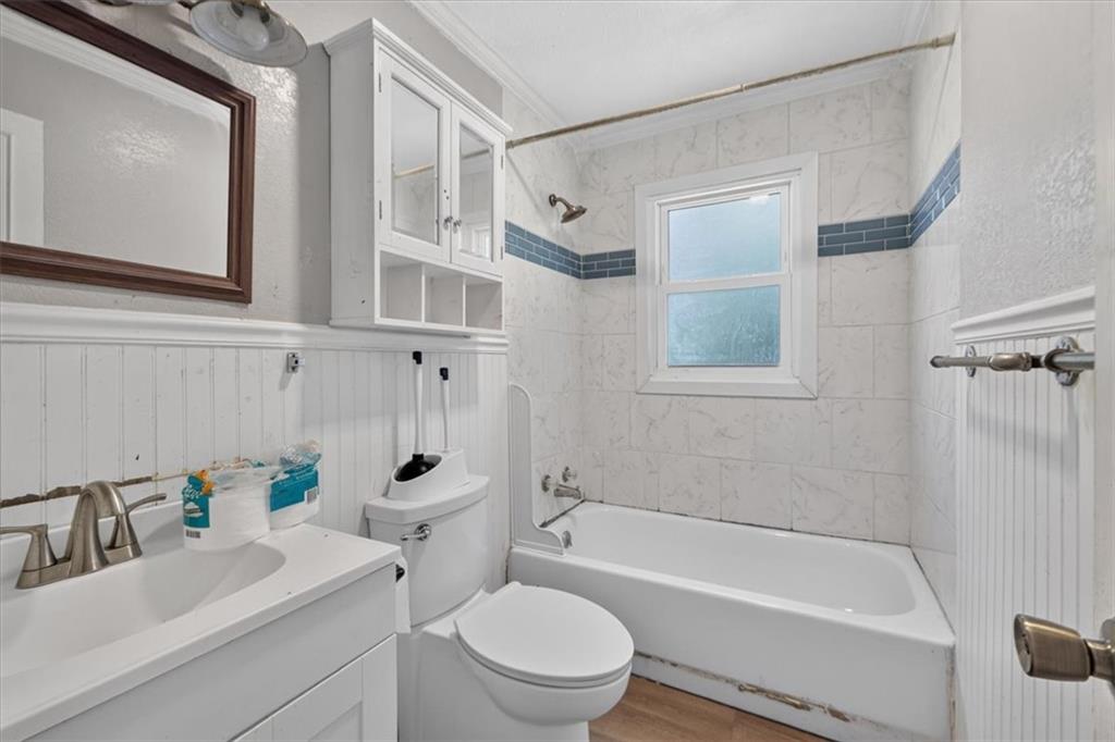 108 N Grant Avenue Property Photo 16