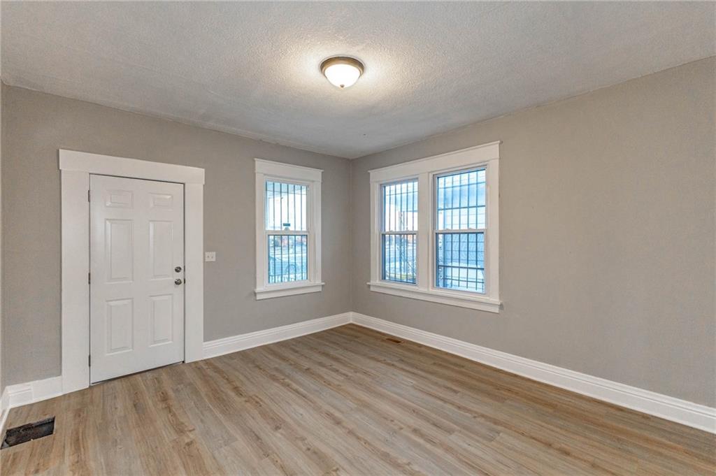 5809 Saint John Avenue Property Photo 15