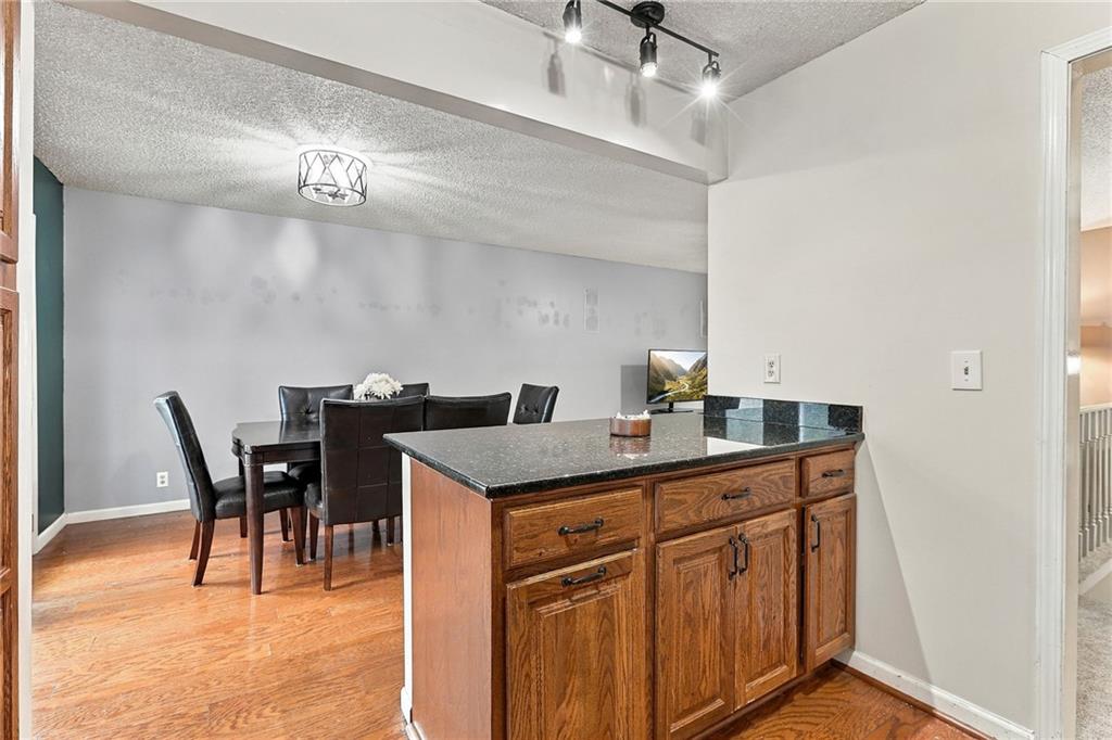 1112 Randall Road Property Photo 12