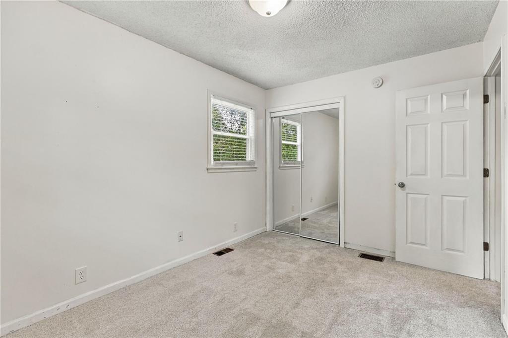 1112 Randall Road Property Photo 23