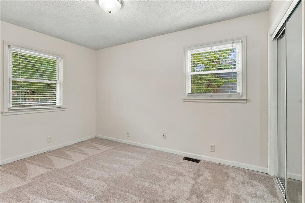 1112 Randall Road Property Photo 24