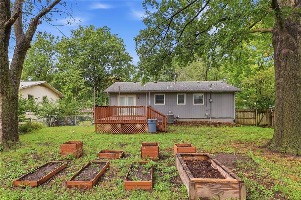 1112 Randall Road Property Photo 32