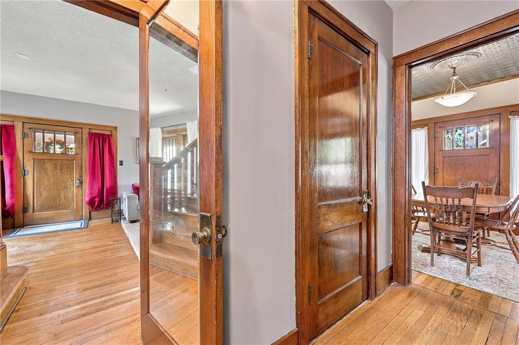 402 E Peoria Street Property Photo 17
