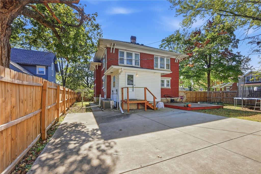402 E Peoria Street Property Photo 40