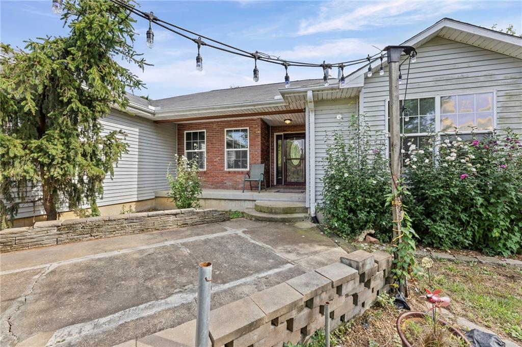 24129 Hollingsworth Road Property Photo 1