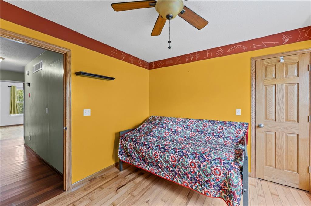 24129 Hollingsworth Road Property Photo 20