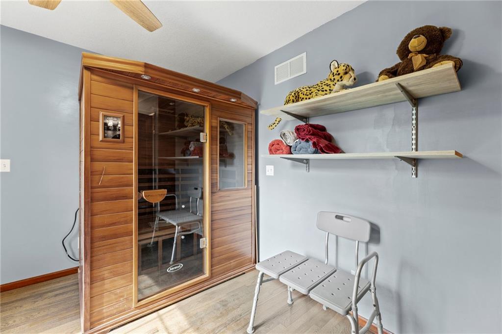 24129 Hollingsworth Road Property Photo 21