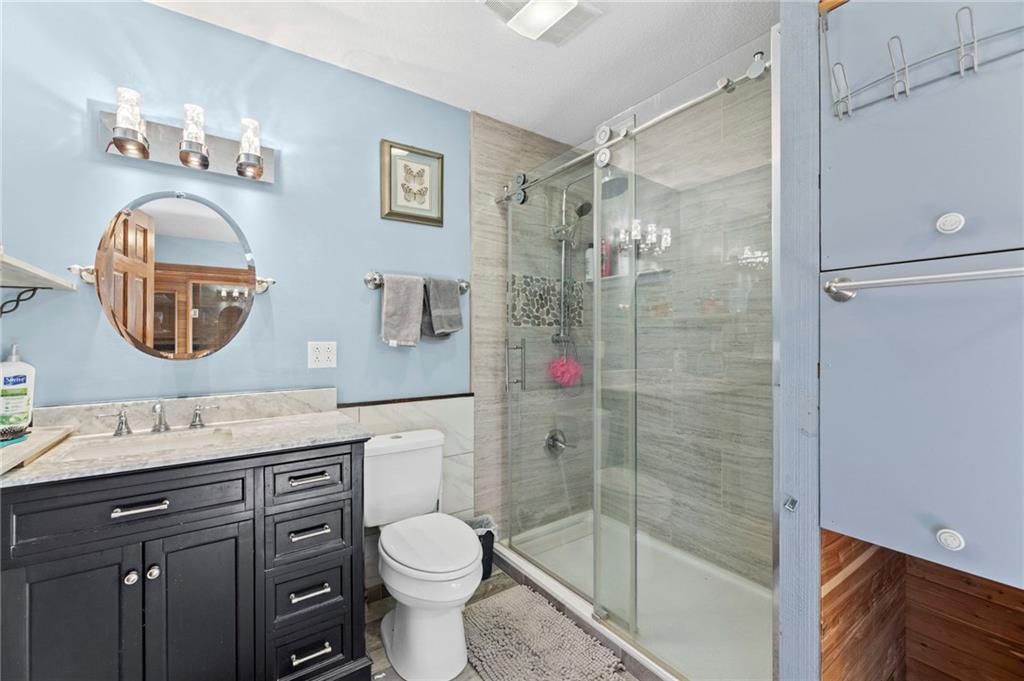24129 Hollingsworth Road Property Photo 22