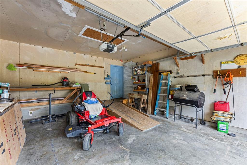 24129 Hollingsworth Road Property Photo 42