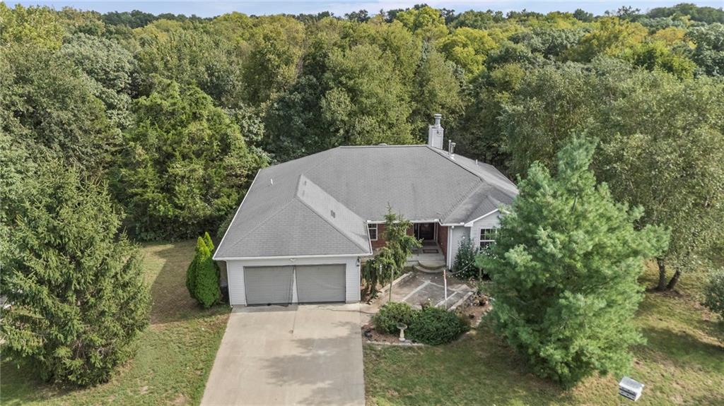 24129 Hollingsworth Road Property Photo 43