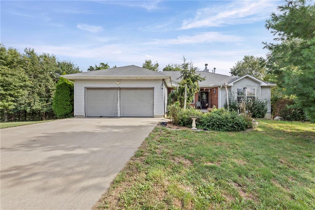 24129 Hollingsworth Road Property Photo 44
