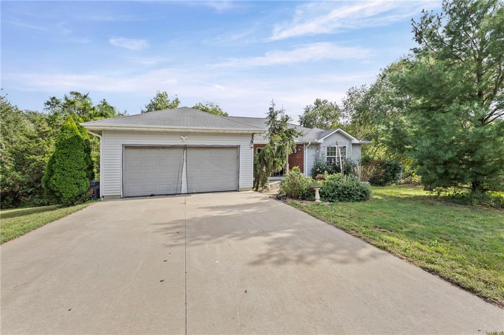 24129 Hollingsworth Road Property Photo 45