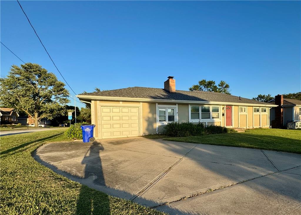 5821 Rosehill Road Property Photo 3