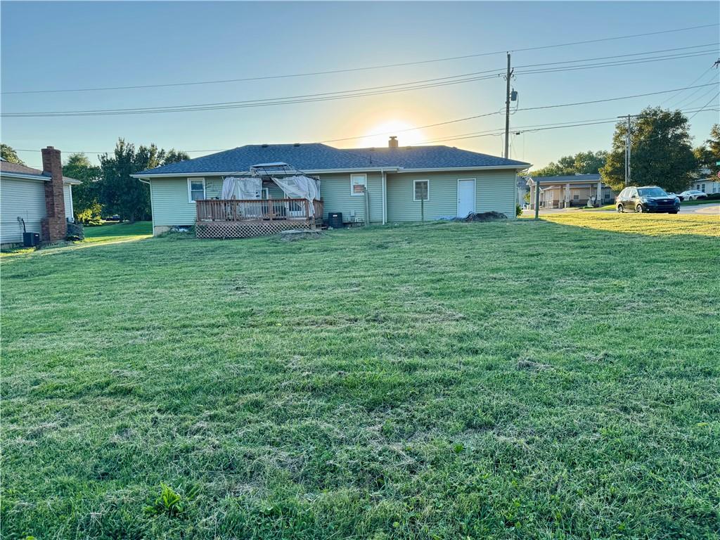 5821 Rosehill Road Property Photo 4