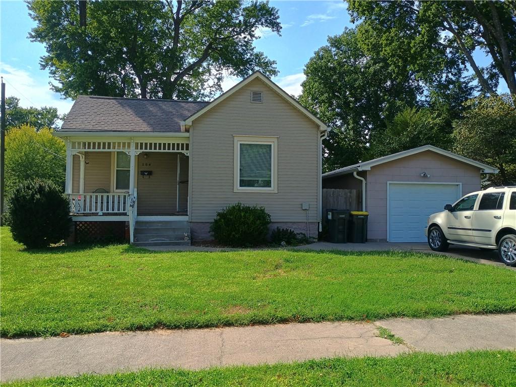 204 S 2nd Street Property Photo 1