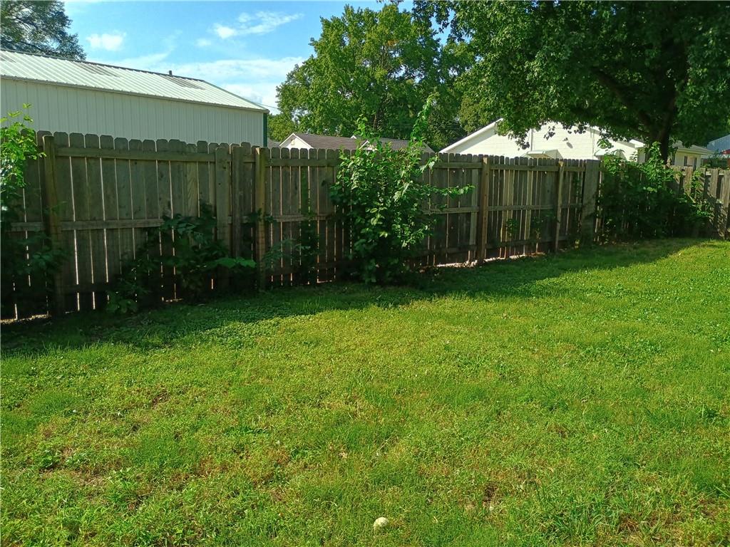 204 S 2nd Street Property Photo 3