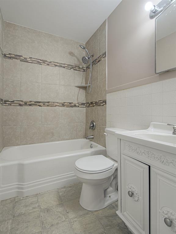 1222 W 26th Street Property Photo 14
