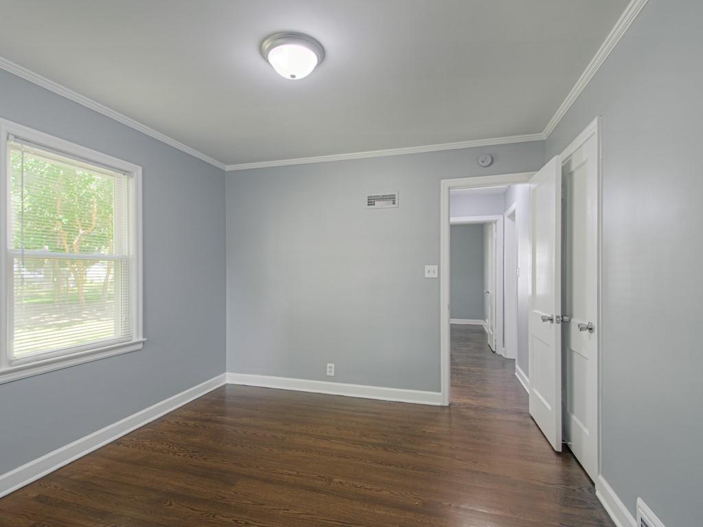 1222 W 26th Street Property Photo 17