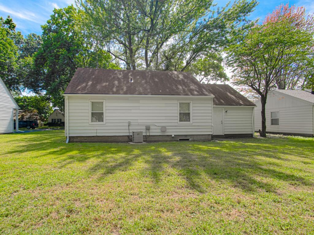 1222 W 26th Street Property Photo 21